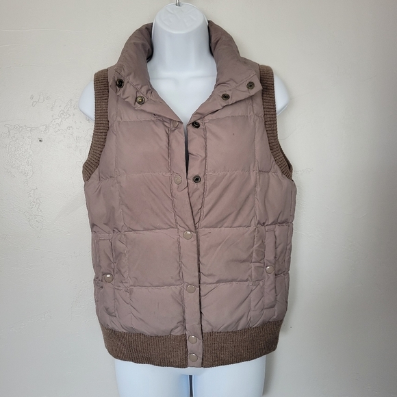J. Crew XS Taupe Brown Puffer Vest Down Filled Quilted Snap Button Closure - Picture 1 of 8